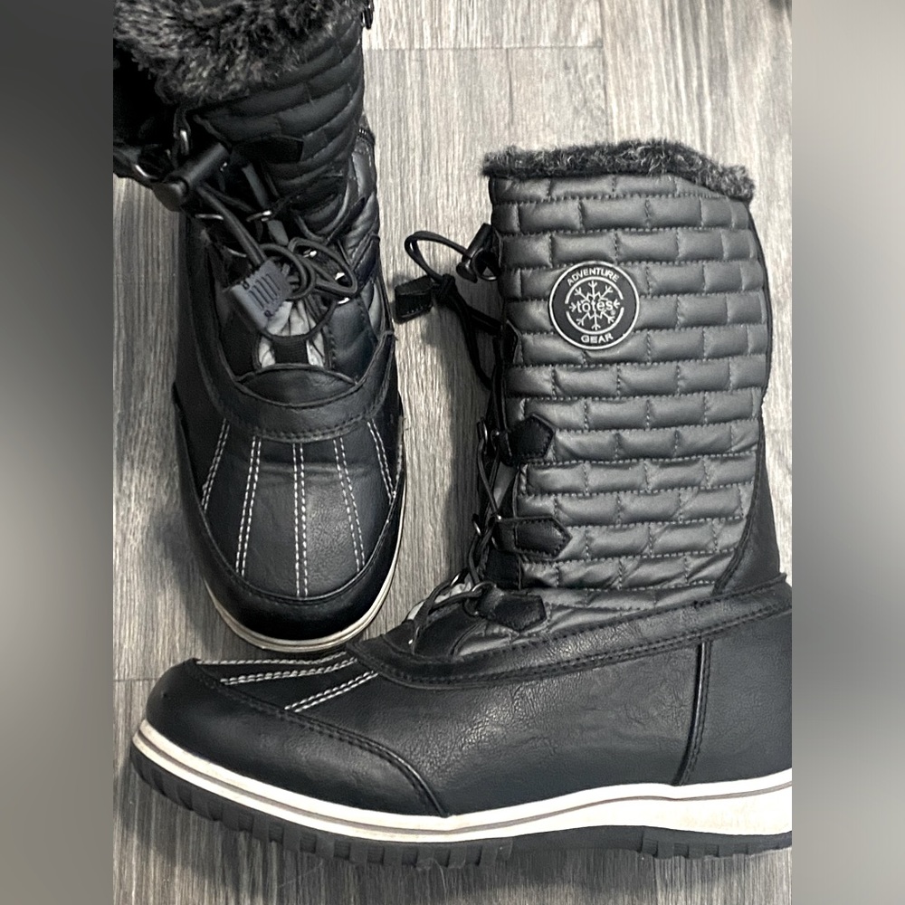 Totes snow boots